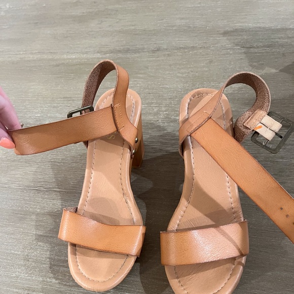 Wedges - Picture 3 of 3